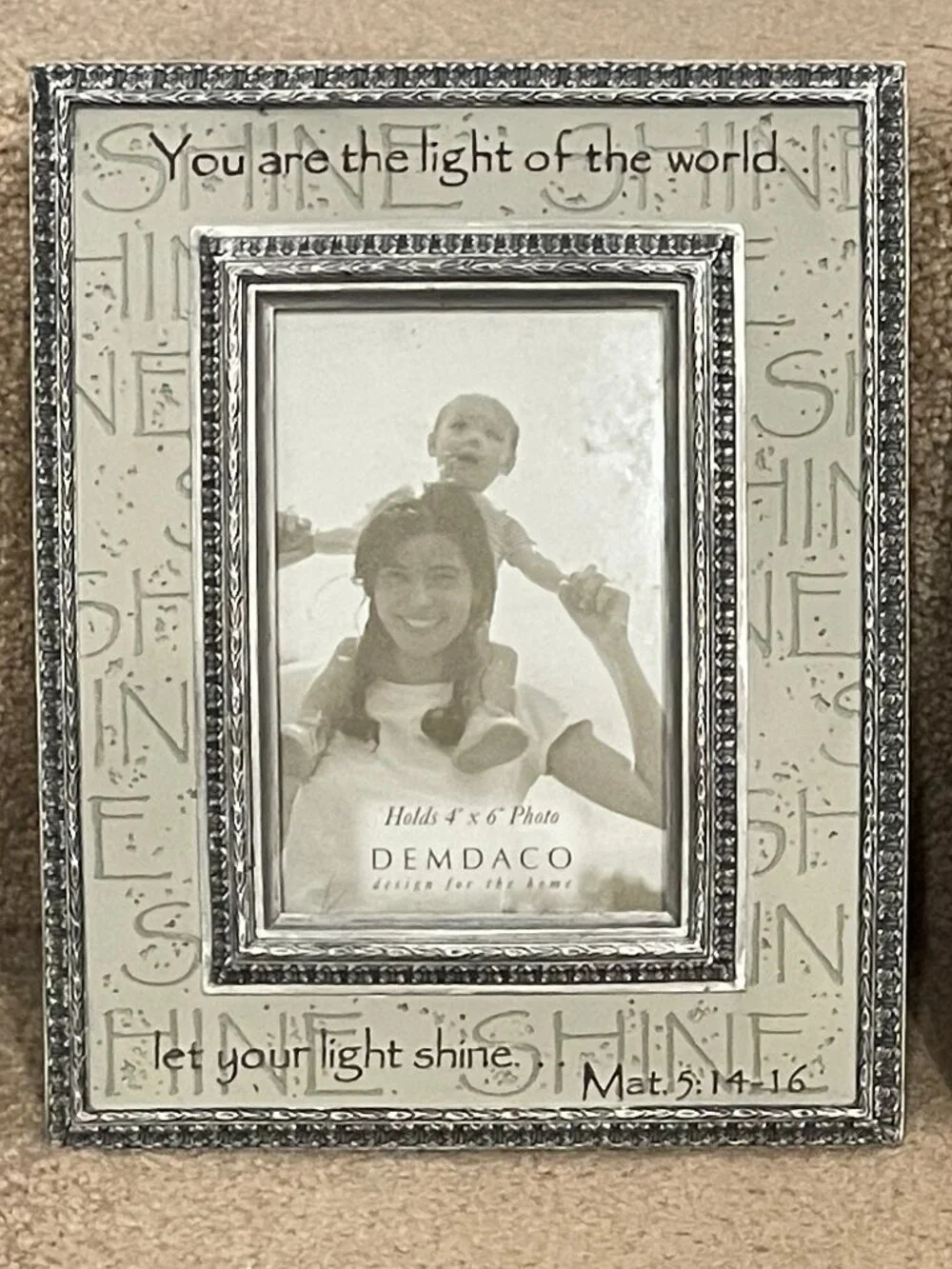 NEW DEMDACO Frame YOU ARE THE LIGHT OF THE WORLD LET YOUR LIGHT SHINE 4 x 6
